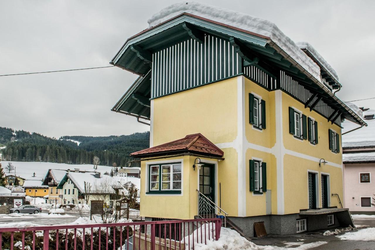 Elisabeth Apartment